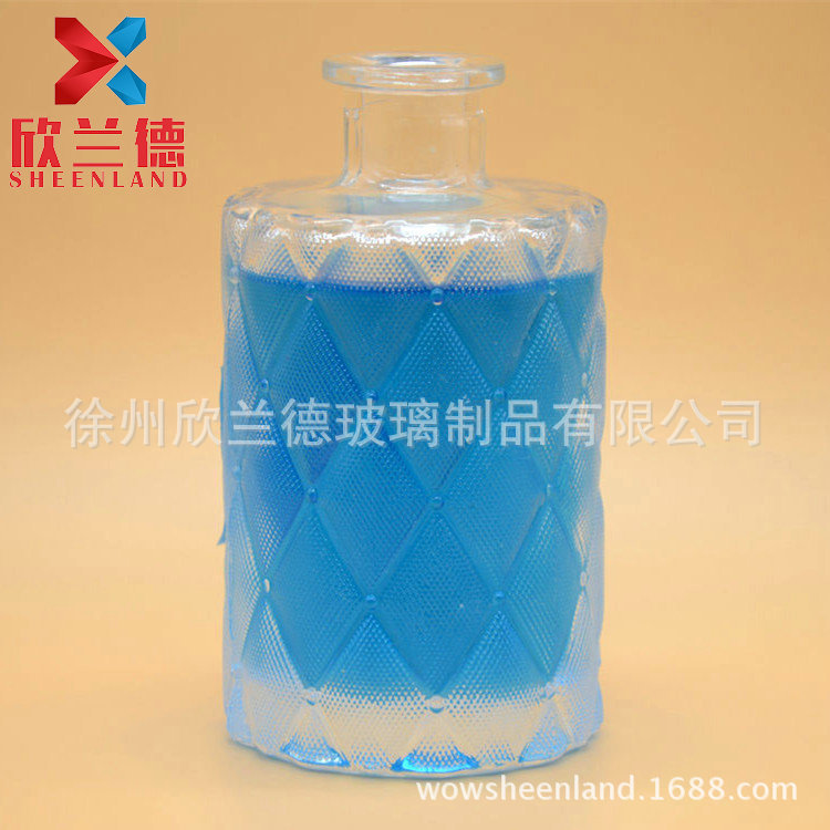 200ml  菱形图案香薰瓶 高白料玻璃香薰瓶 卡口香薰瓶