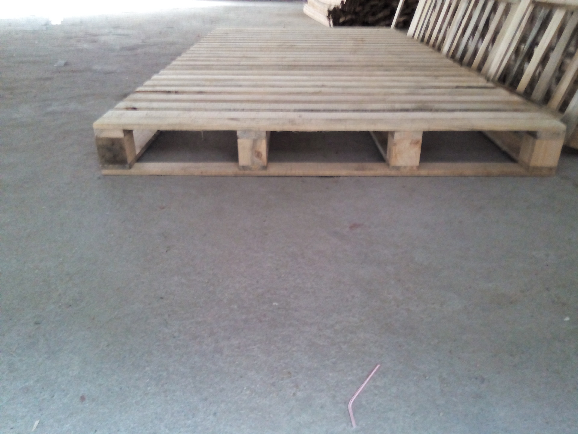 厂家热销 高品质松木卡板 品质保证 旧卡板