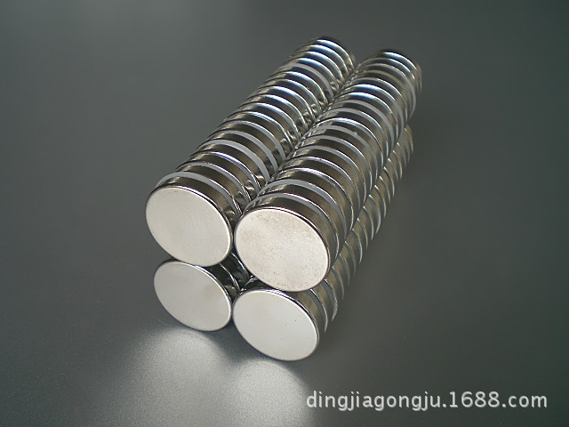 供应25x5mm强磁 镀镍 钕铁硼圆形强力磁铁 磁石吸铁石磁钢
