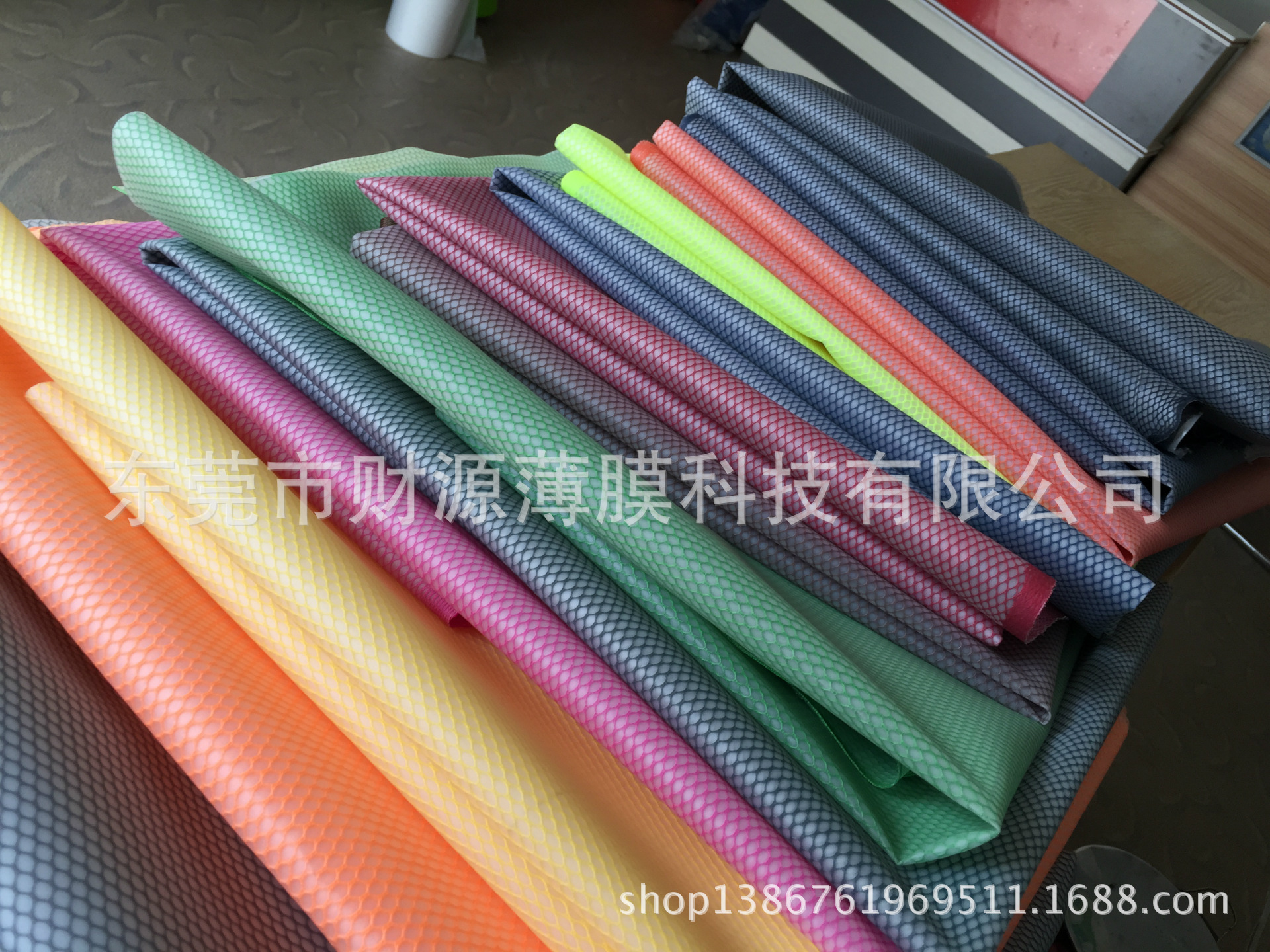 厂家直销PEVA六角夹网塑料文件袋薄膜