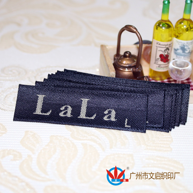 供应服装商标 双面织边织唛 高密织唛 缎面领标标签生产