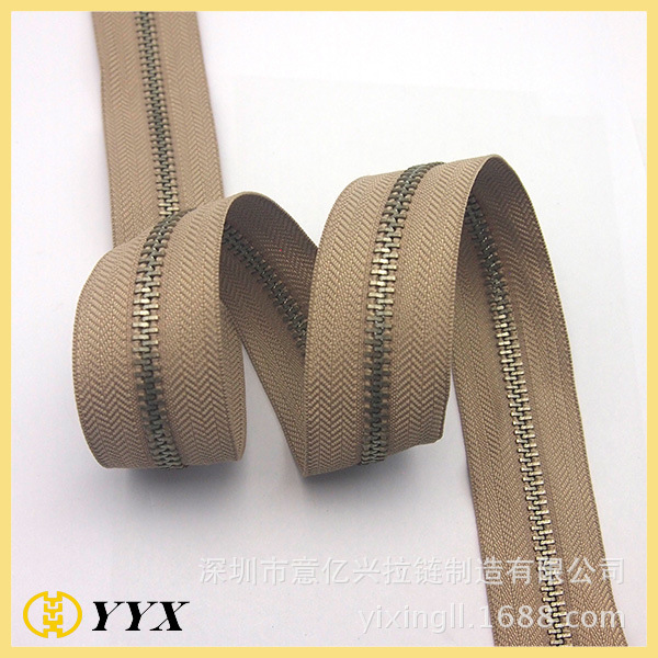 【厂家直销】专业各种长度高档品质金属拉链外套上衣夹克拉链