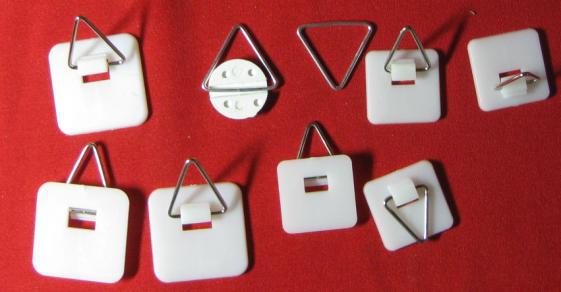 供应挂盘钩，粘贴挂钩，盘子挂钩，塑料盘钩 弹簧挂盘钩