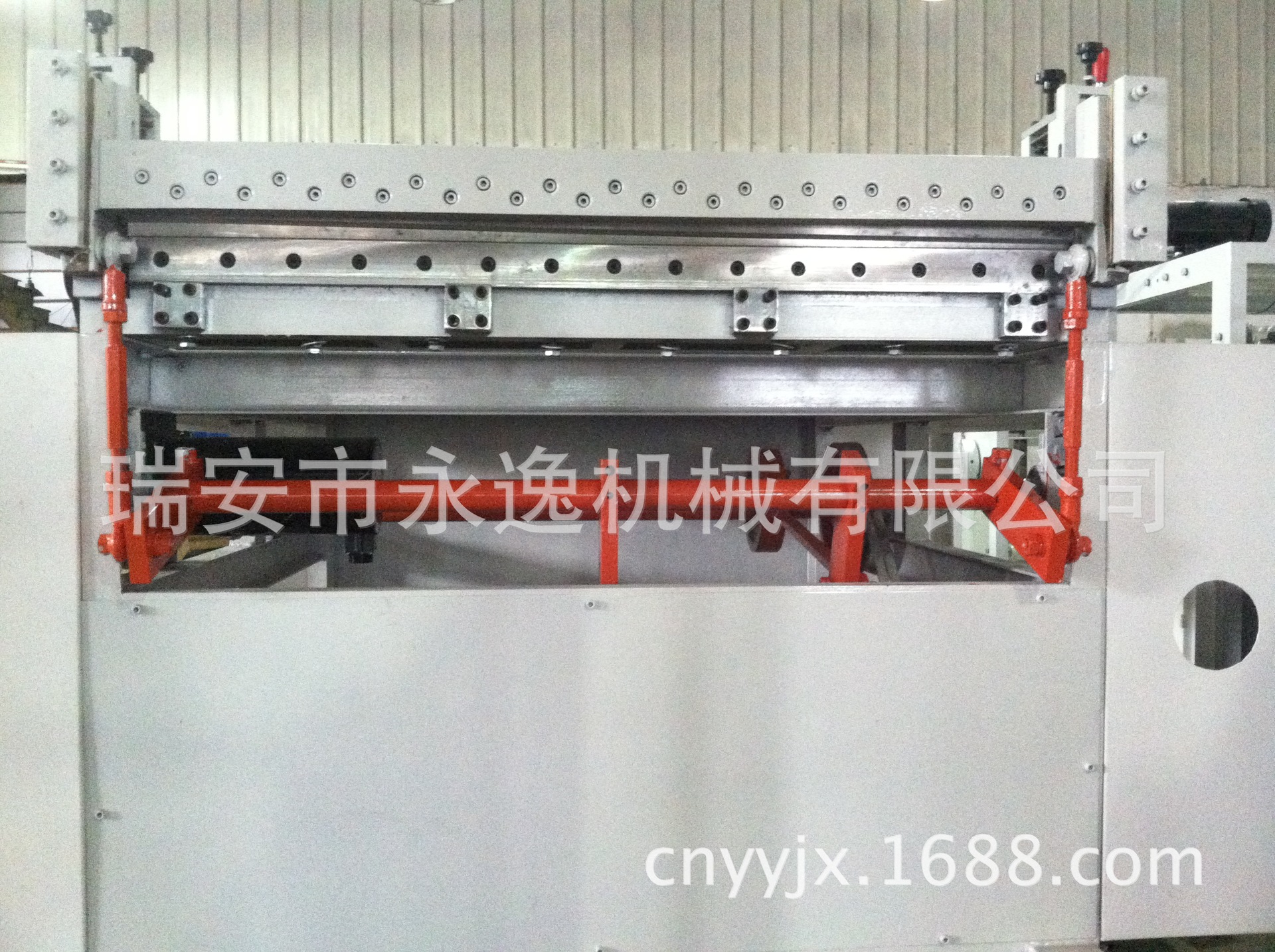 1717F3A2-106E-459A-82C5-77C820