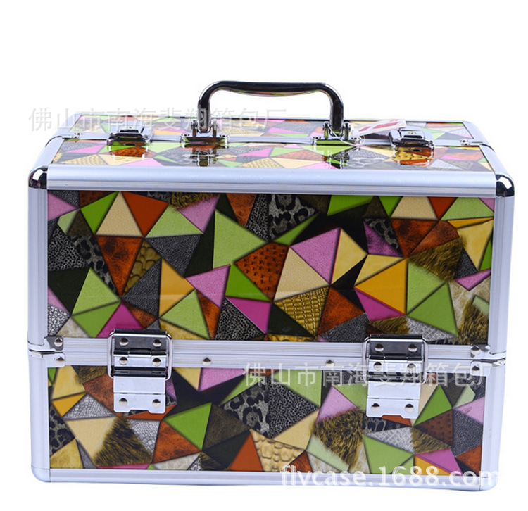 供应高级铝合金化妆箱包 专业化妆箱 多层双开化妆箱 美容美甲箱