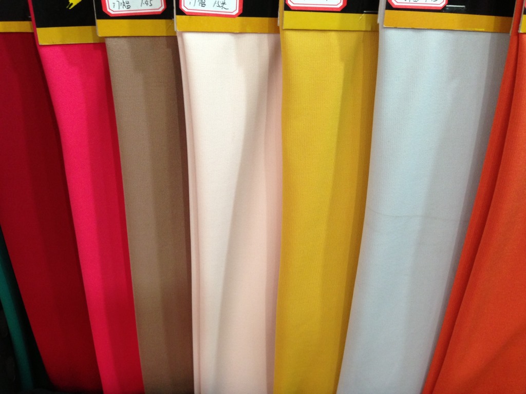 现货 21S纬编针织罗马布面料 春秋涤纶时尚运动服家居服面料