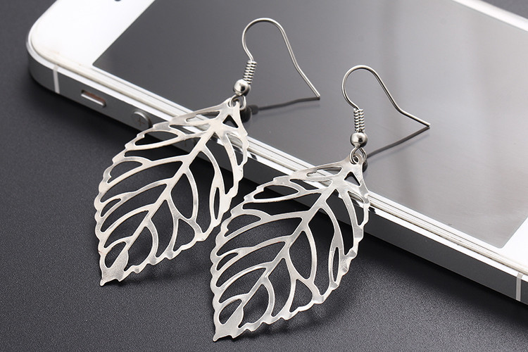 Fashion Leaf Plating Alloy No Inlaid Earrings display picture 4