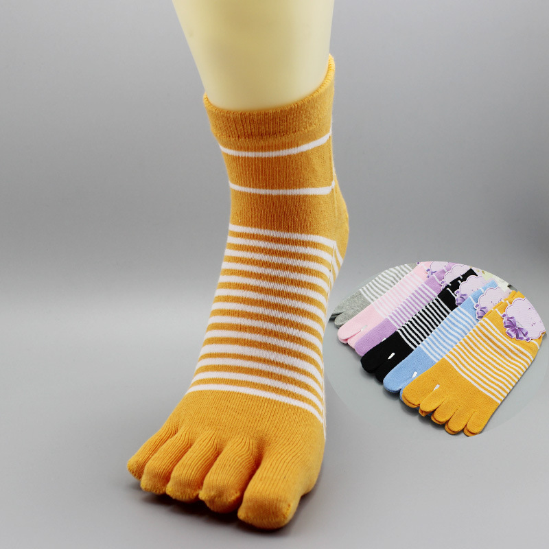 Colorful Pinstripe with Heel Five-finger Stockings Women's Short Mid-tube Cotton Toe Socks Stable Supply