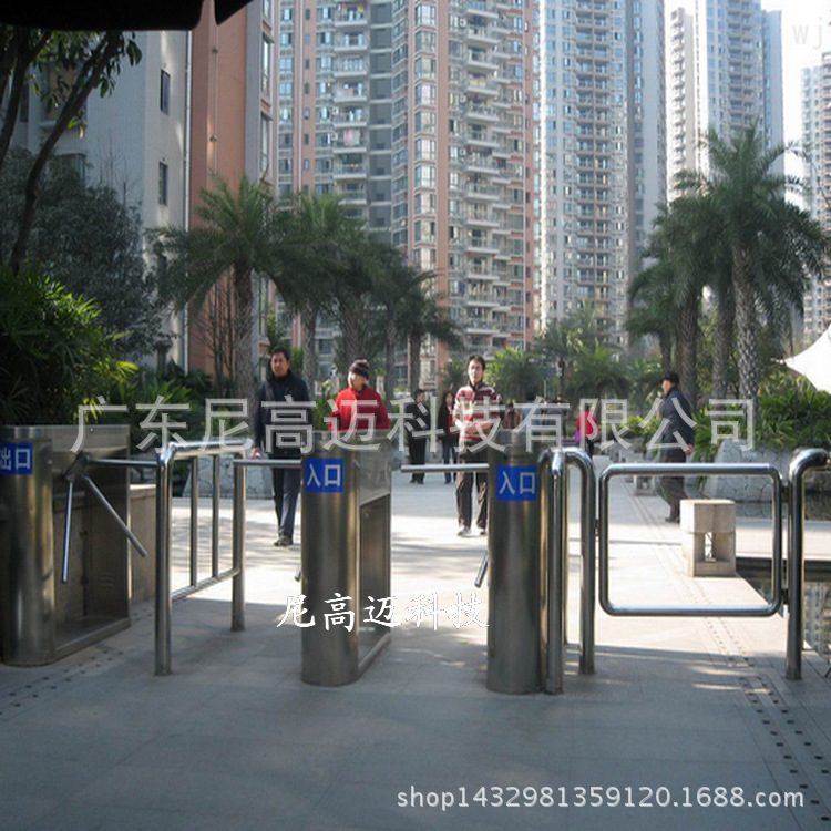 尼高迈圆弧三辊闸 小区行人匝道刷卡门禁旋转衮閘 双方向通行
