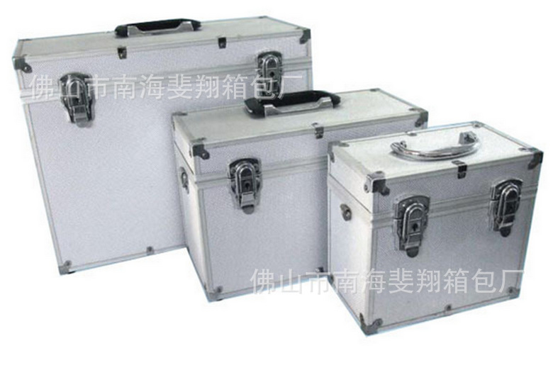 厂家订做各类优质铝合金工具箱 车载工具箱 电工工具箱 储物箱