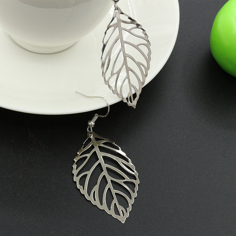 Fashion Leaf Plating Alloy No Inlaid Earrings display picture 9