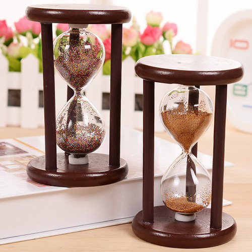 Retro simple wooden hourglass, home student desktop timer decoration, restaurant table creative decoration