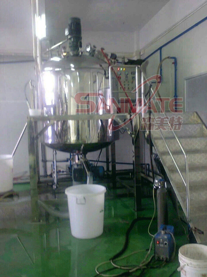 1吨真空加热乳化搅拌罐 真空食品加热搅拌机 真空蒸汽搅拌锅