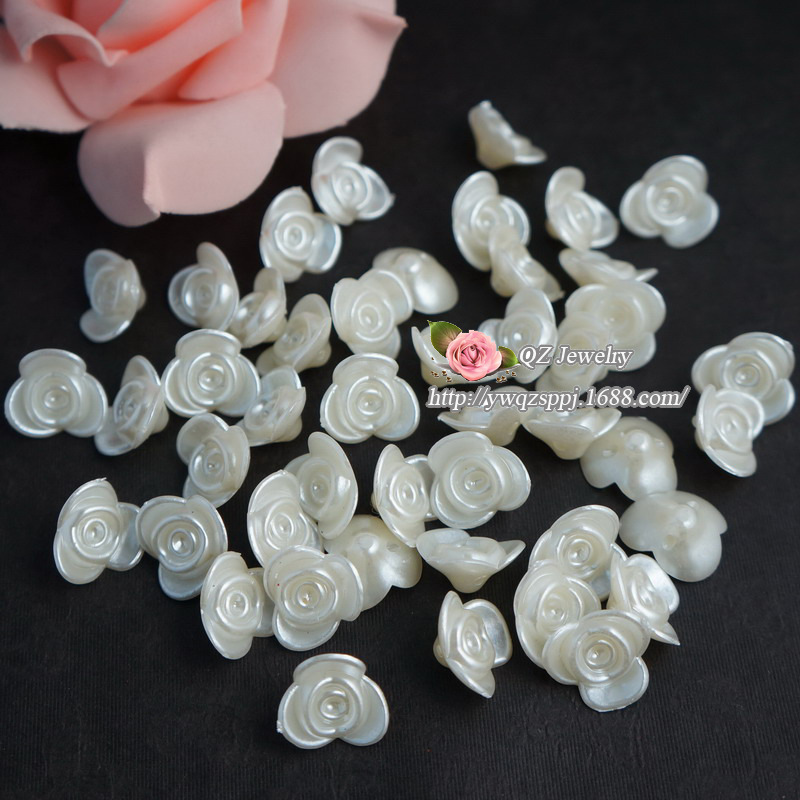 Wholesale of Korean imitation pearl, irregular-shaped imitation pearl wedding gifts, decorative items, flower rose hair clips detail image 4