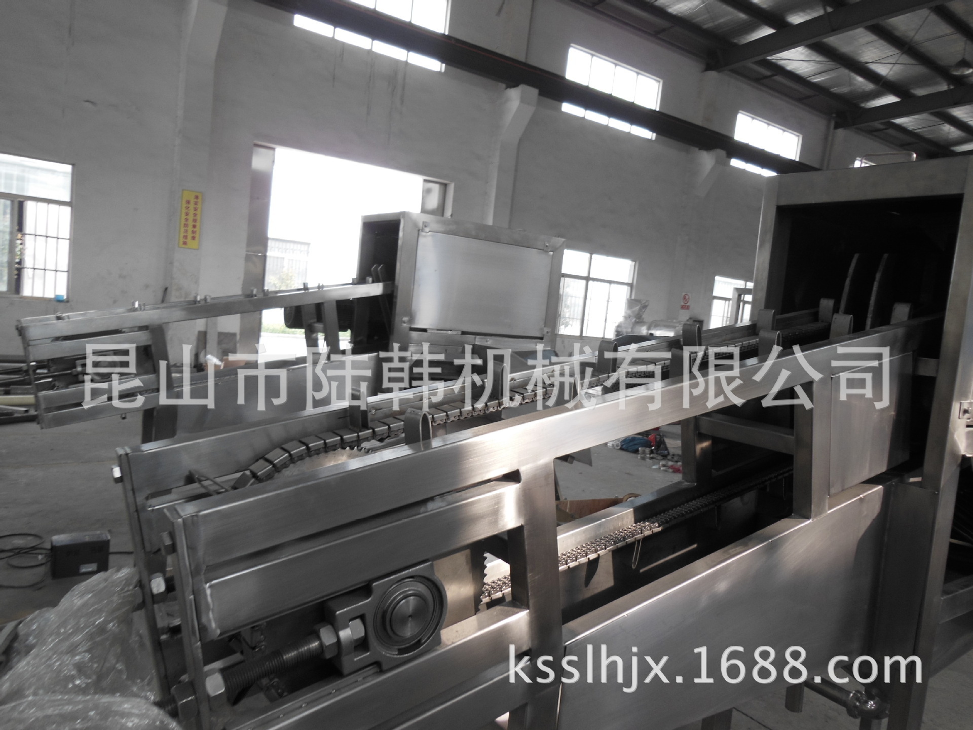 bc560136d05bca2bb55f6b7ed8197c