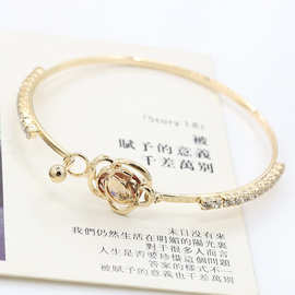 跨境韩版玫瑰花镂空镶锆石女式手链  镀金保色山茶花朵手镯批发代