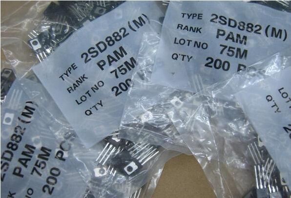 2SD882 D882 TO-126TO-25 SOT89 40V 3A10W三极管直插 全新现货