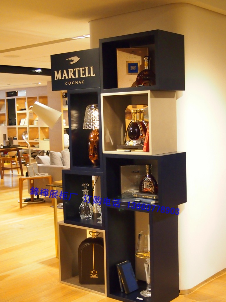 按客户要求完成木质展架铝型材展架柜台木质玻璃精品矮柜酒展柜