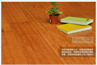 Hickory solid wood To fake something antique Flooring wear-resisting multi-storey three layers Parquet