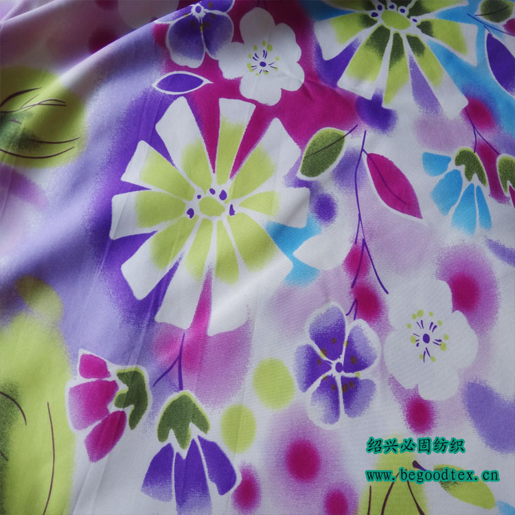 【必固纺织】纱线阻燃全涤印大花床上用品面料