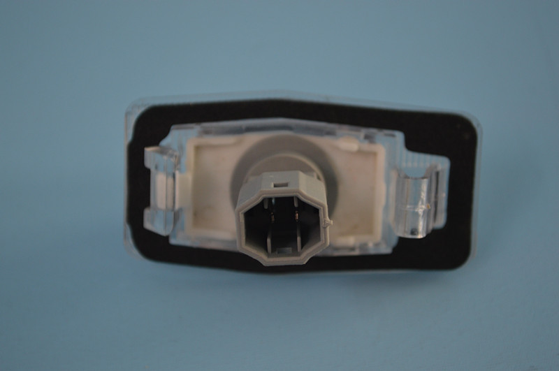 323後牌照燈3_副本