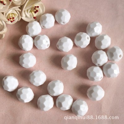 厂家直销 实色亚克力瓷白色32角珠 直孔菠萝型/足球珠  串珠材料