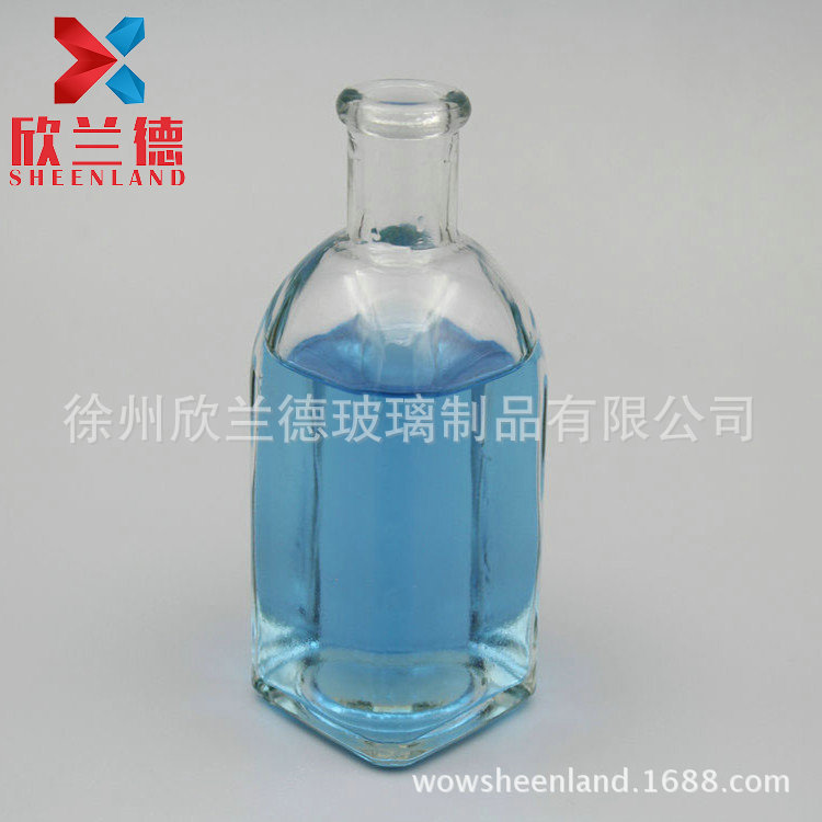 100ml方形香薰瓶 玻璃香薰瓶  香料瓶 高白料香薰瓶
