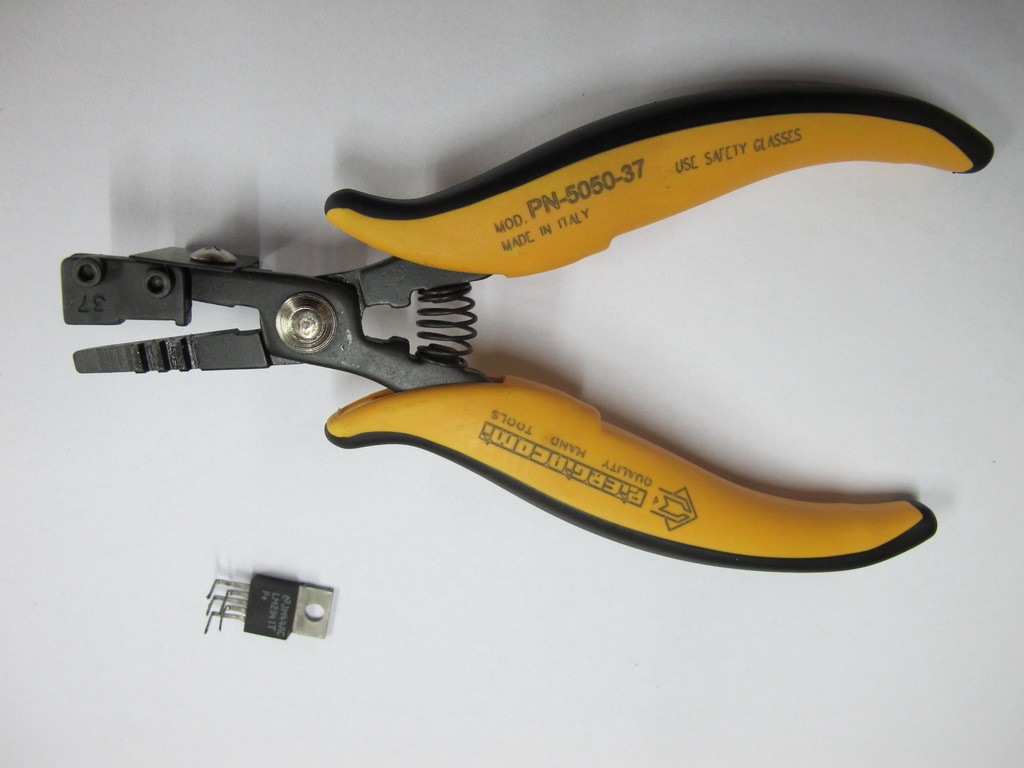 意大利皮尔杰克 定型器 PN 5050/37  4引脚90°成型