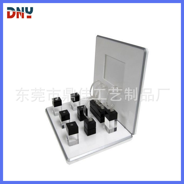 专业生产各类展架喷漆包料东莞厂家宣传架手表架有机玻璃展架