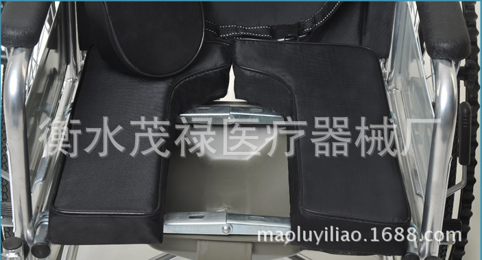轮椅坐便