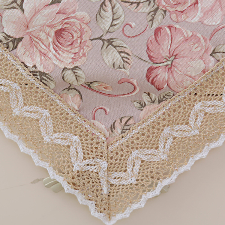 玫瑰花丛粉台布2