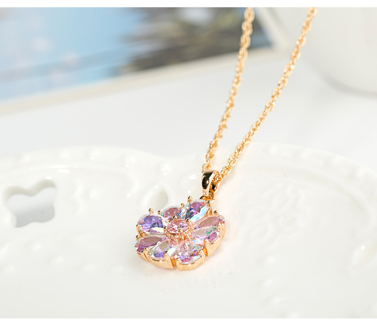 Simple Zircon Color Flower Necklace display picture 6