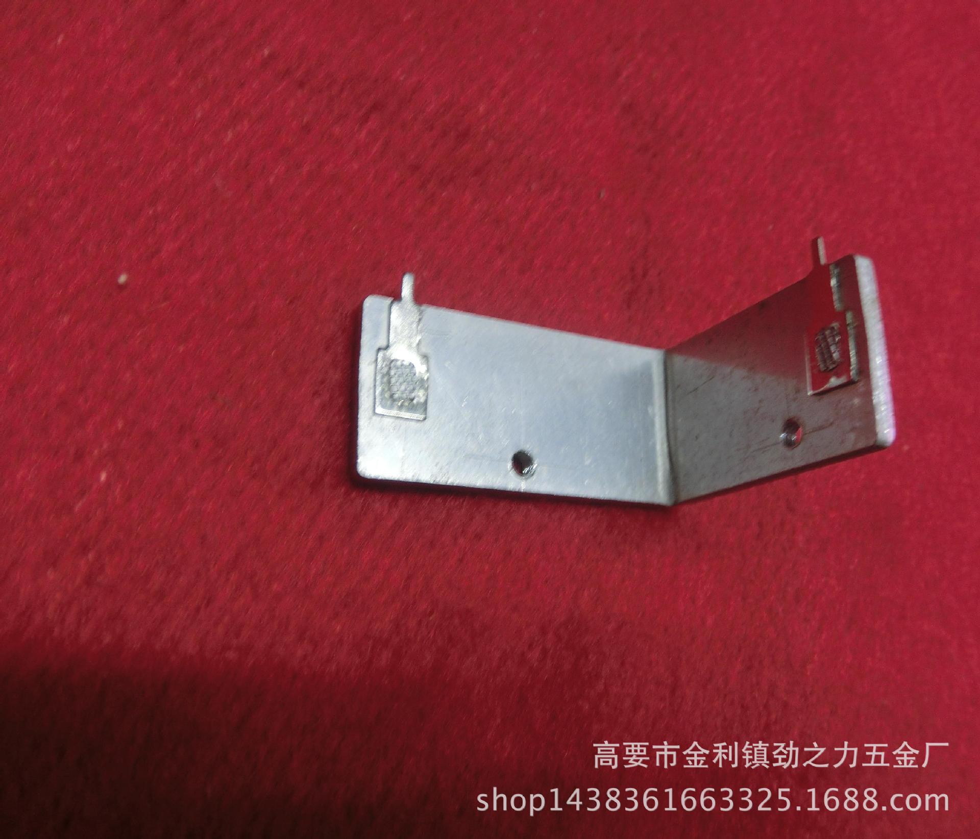 电源铝散热片 铝散热器 双孔双脚L型 冲压散热片 电子五金材料