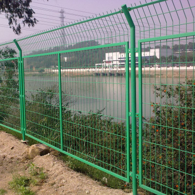 河道护边防护网现货批量可定做公园绿色防锈电焊边框架护栏网|ru