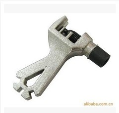 Bicycle chain cutter, mini chain cutter, mountain bike chain tool, mini combination tool, repair tool