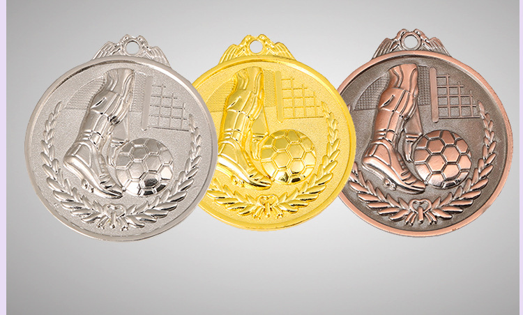 Hot-selling zinc alloy football MEDALS can be used as logos detail image 4