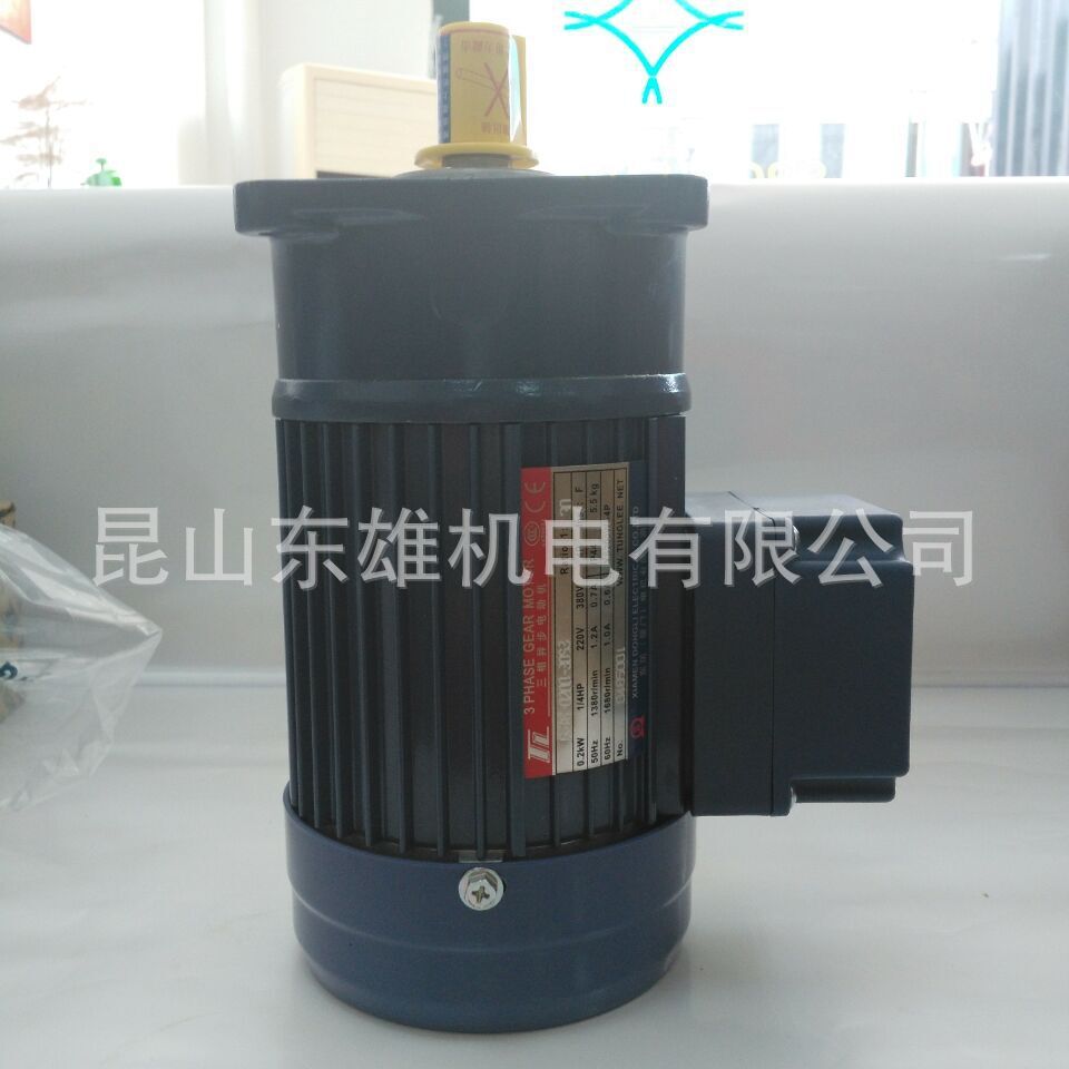 台湾东力现货现货齿轮减速机 PF18-100-5S3齿轮减速电机减速机