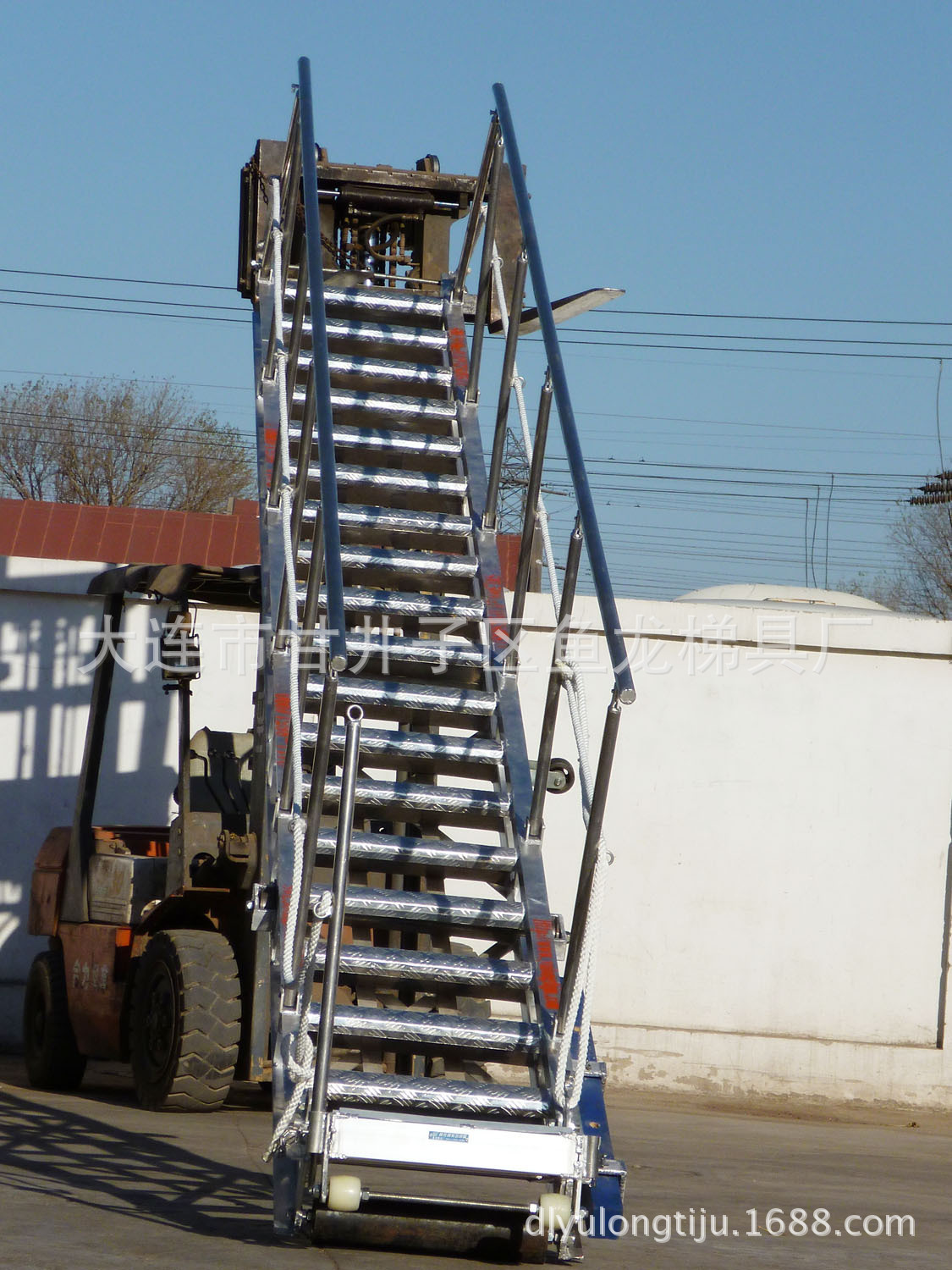 厂家供应 重型铝合金登船梯 码头梯 吊装式船舷梯 码头梯批发
