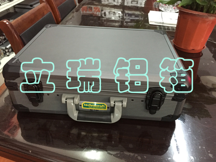 工厂直销工具箱 化妆箱 航空箱 仪器箱 拉杆箱 抽屉箱 ABS箱 铝箱