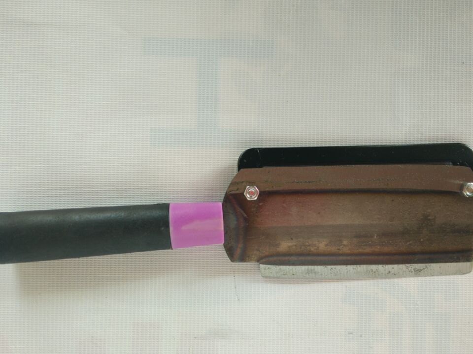 AB81036F17B02468F187F5CBE91B6A