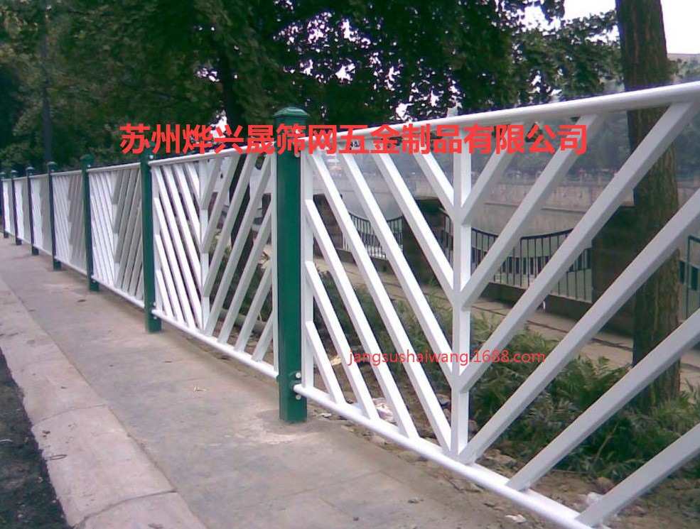 常州厂家批发护栏网 公路护栏 围栏网 果园网 铁丝网 欢迎订购！