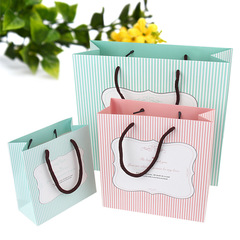 Manufacturer striped large and small gift bags hand shopping bags paper bags wholesale pink stripes