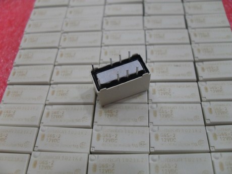 拆机现货继电器 G6S-2-12VDC 12V继