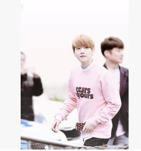 �¿�EXO߅���tͬ���n���ɫ��ĸ�l�� BAEKHYUNͬ����Ů�l��