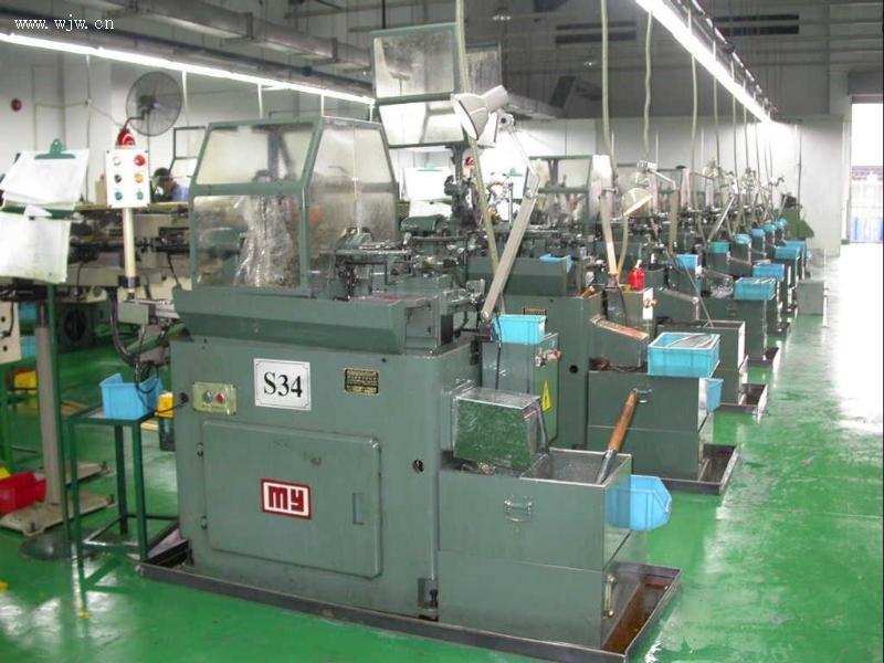 对外承接精密机械零件，汽车配件，等加工