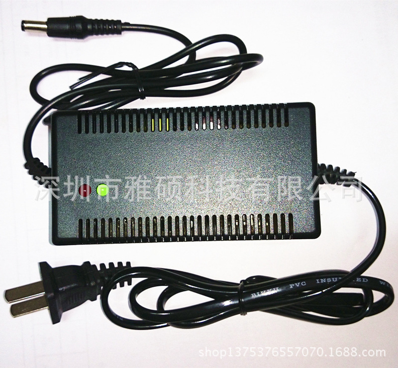 锂电池充电器 恒流恒压带转灯 优质锂电池冲电器 12.6V 4A