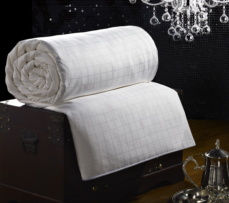 全棉40s40s貢緞大提花 一線格 白色