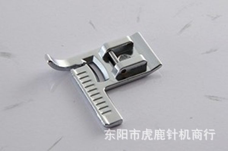 台湾产 家用多功能  带尺压脚 型号CY-9913