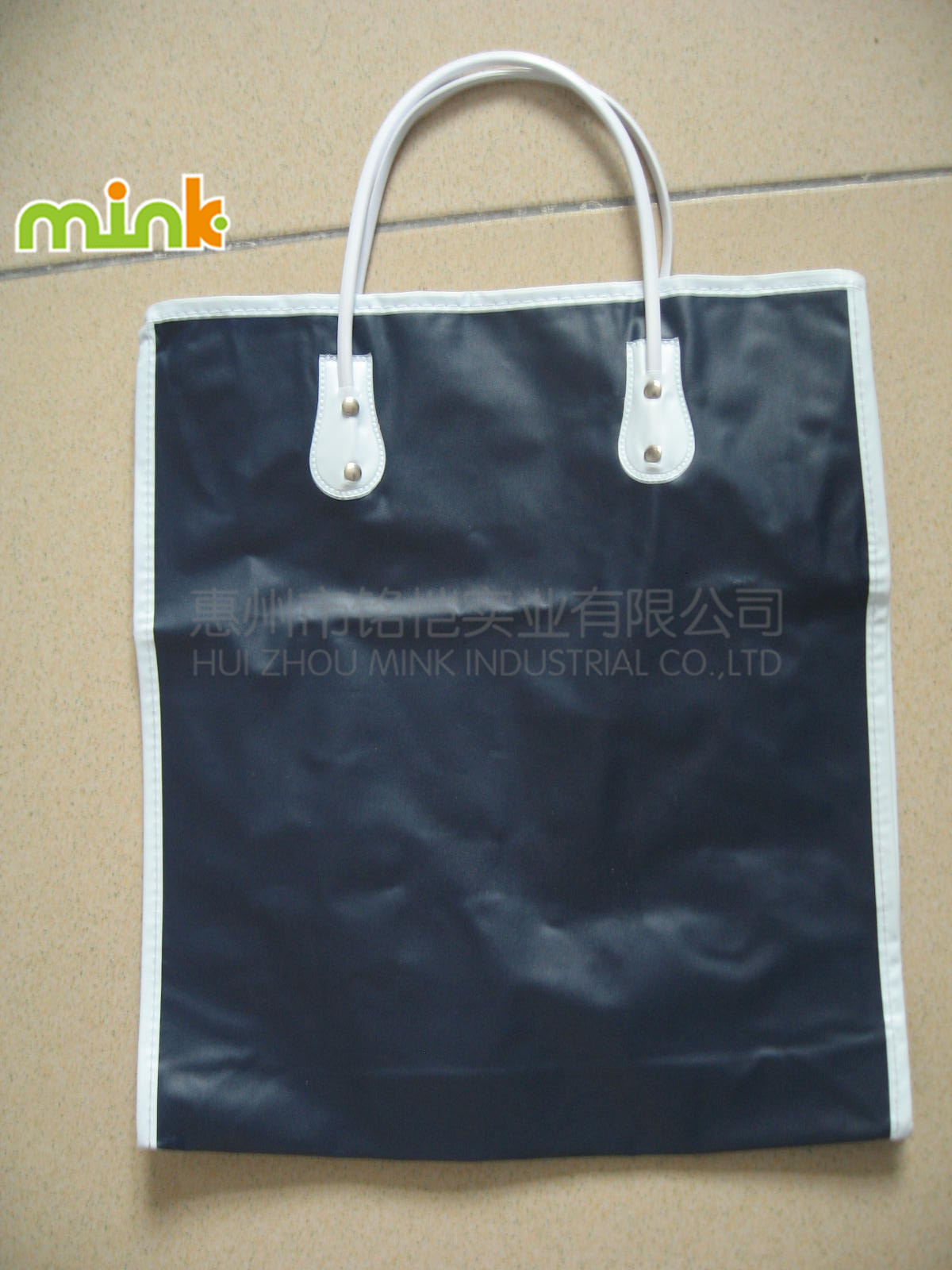 PVC袋包装袋透明袋子供应PVC手提袋PVC袋子化妆品便携袋包