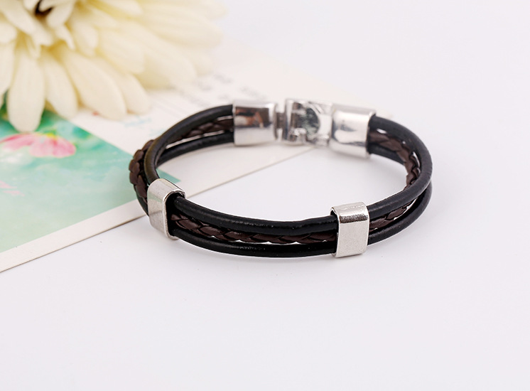 Wholesale Fashion Wild Woven Leather Bracelet display picture 2
